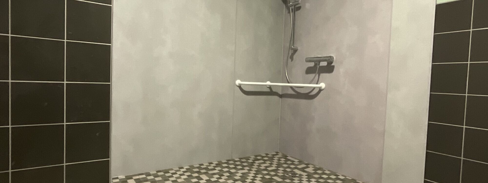 Cr&eacute;ation d’une douche acc&egrave;s PMR &agrave; l’Ephad &agrave; Seppois le Bas pr&egrave;s de Mulhouse Riedisheim